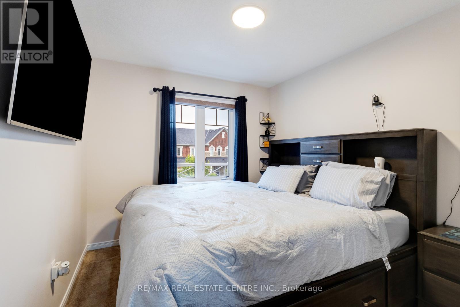 11 Hoover Road, Brampton, Ontario  L7A 4L2 - Photo 37 - W12441472