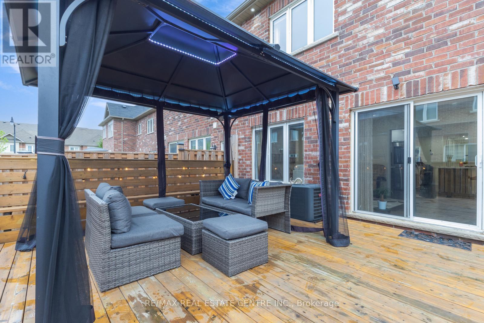 11 Hoover Road, Brampton, Ontario  L7A 4L2 - Photo 50 - W12441472