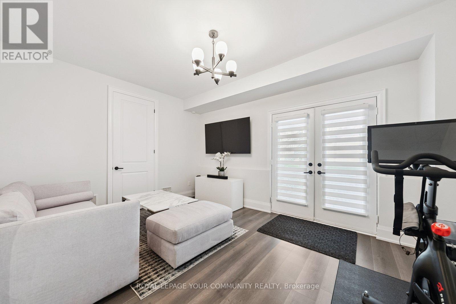 143 Vellore Park Avenue, Vaughan (Vellore Village), Ontario  L4H 4S5 - Photo 22 - N12441424