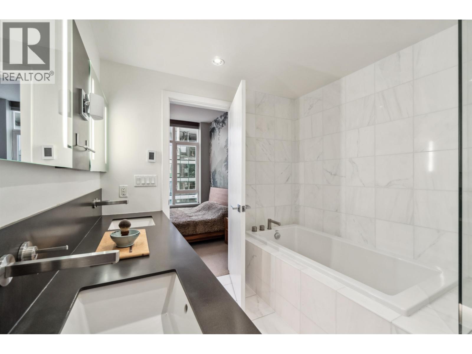 1601 1252 Hornby Street, Vancouver, British Columbia  V6Z 1W2 - Photo 29 - R3054754