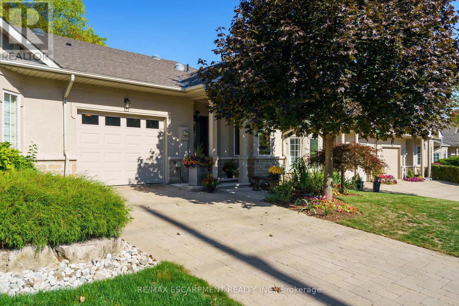 353 PARK STREET W, Hamilton, Ontario