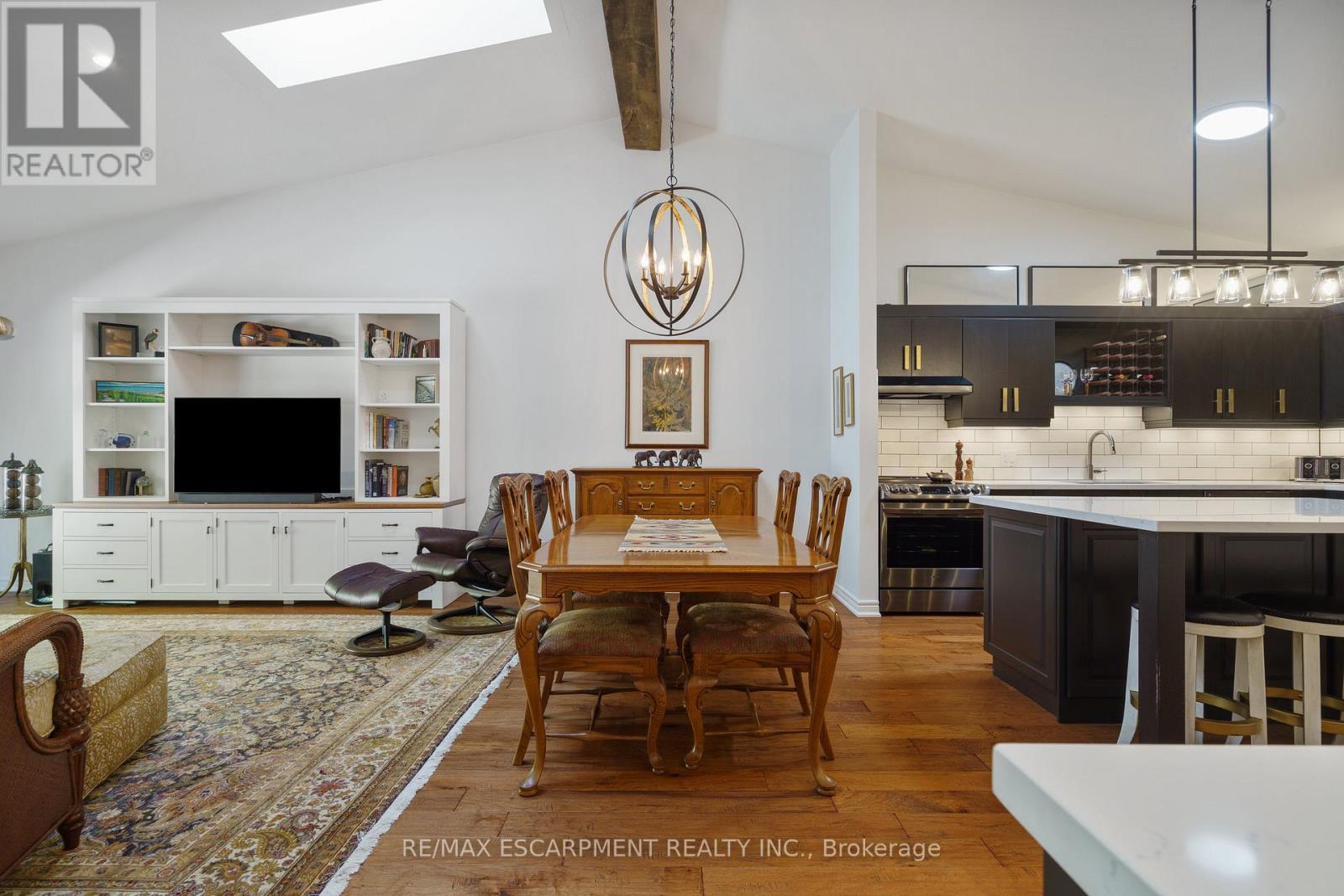 353 Park Street W, Hamilton, Ontario  L9H 1Z6 - Photo 18 - X12441455