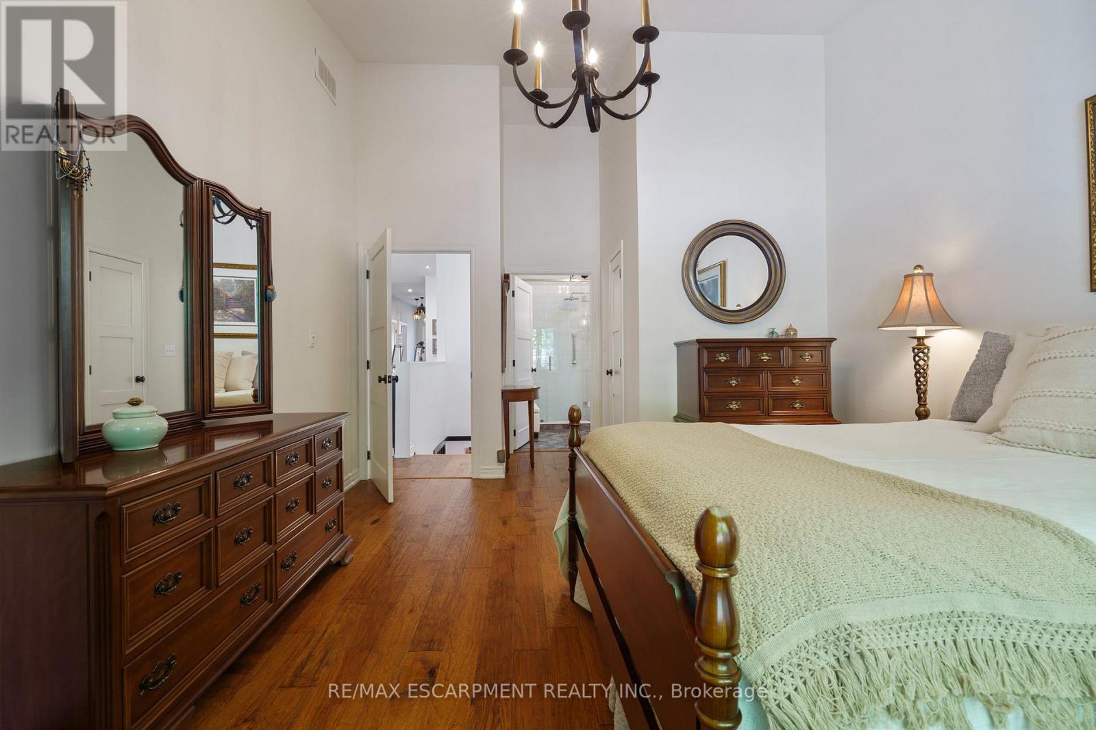 353 Park Street W, Hamilton, Ontario  L9H 1Z6 - Photo 28 - X12441455