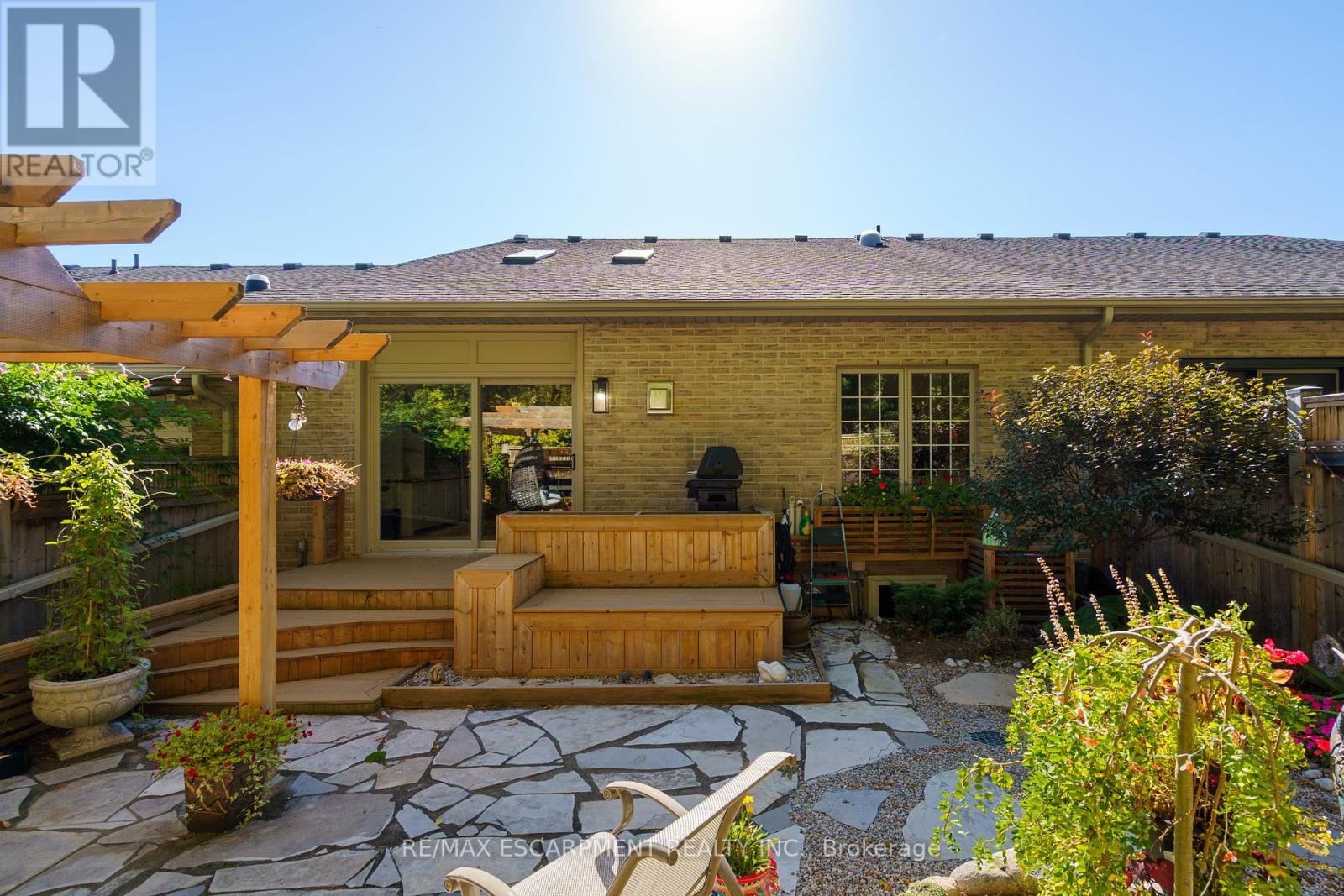 353 Park Street W, Hamilton, Ontario  L9H 1Z6 - Photo 47 - X12441455