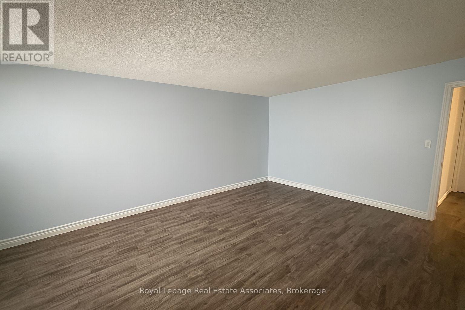 34 - 1675 Upper Gage Avenue, Hamilton, Ontario  L8W 3R8 - Photo 12 - X12441468