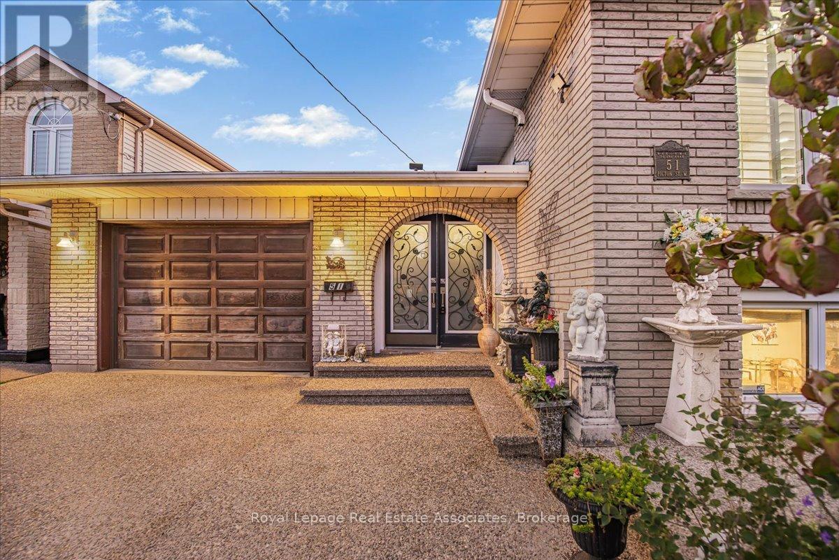 51 Picton Street W, Hamilton, Ontario  L8L 1E4 - Photo 3 - X12441471