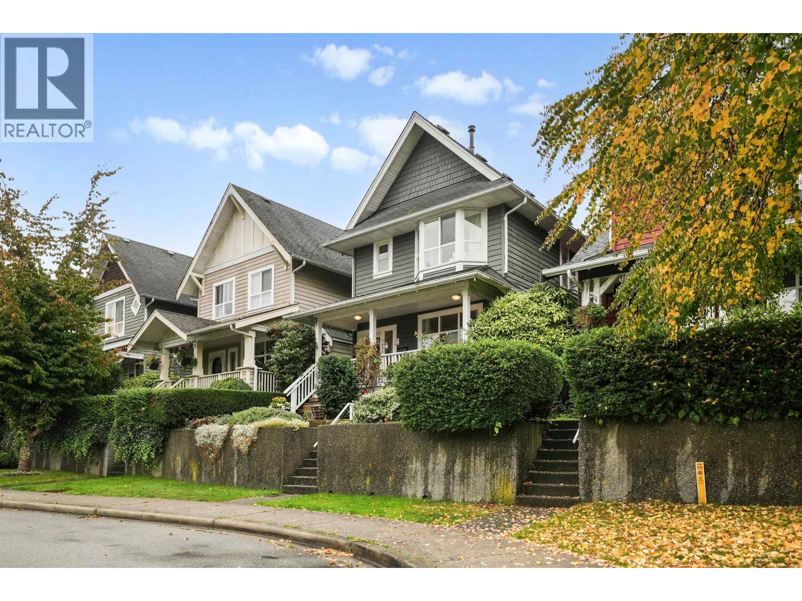 1488 Salter Street, New Westminster, British Columbia  V3M 7A1 - Photo 2 - R3054769