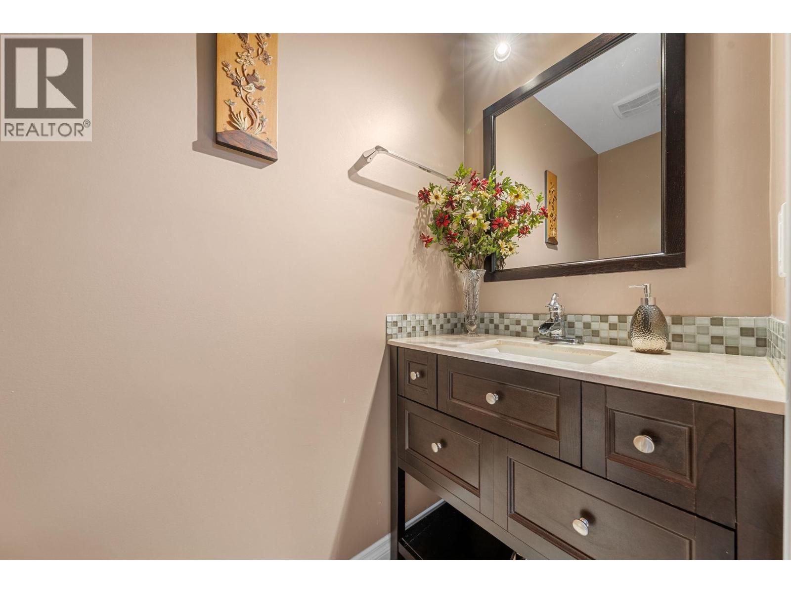 1025 Beaufort Road, North Vancouver, British Columbia  V7G 1R8 - Photo 16 - R3042059