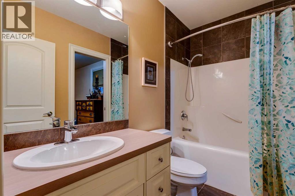 462 12 Street Nw, Calgary, Alberta  T2N 1Y8 - Photo 37 - A2246604