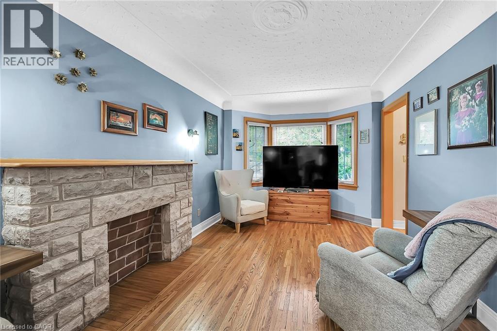 248 East 12th Street, Hamilton, Ontario  L9A 3X8 - Photo 7 - 40775895