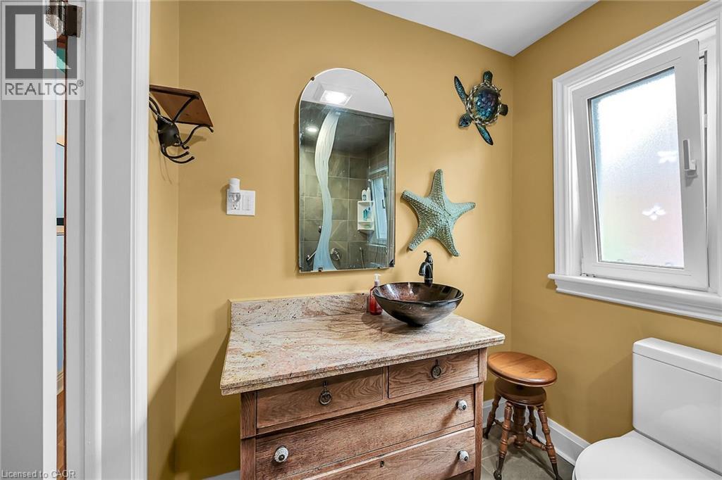 248 East 12th Street, Hamilton, Ontario  L9A 3X8 - Photo 22 - 40775895