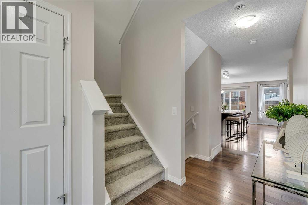 147 Osborne Rise Sw, Airdrie, Alberta  T4B 4A3 - Photo 7 - A2248795