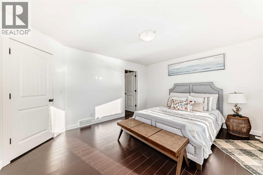 83 Bridlecrest Street Sw, Calgary, Alberta  T2Y 4Y8 - Photo 17 - A2258150
