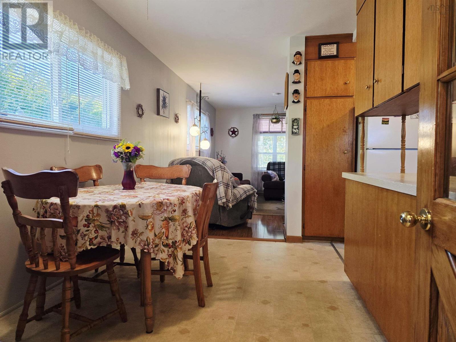 37 Diamond Street, Trenton, Nova Scotia  B0K 1X0 - Photo 4 - 202522285