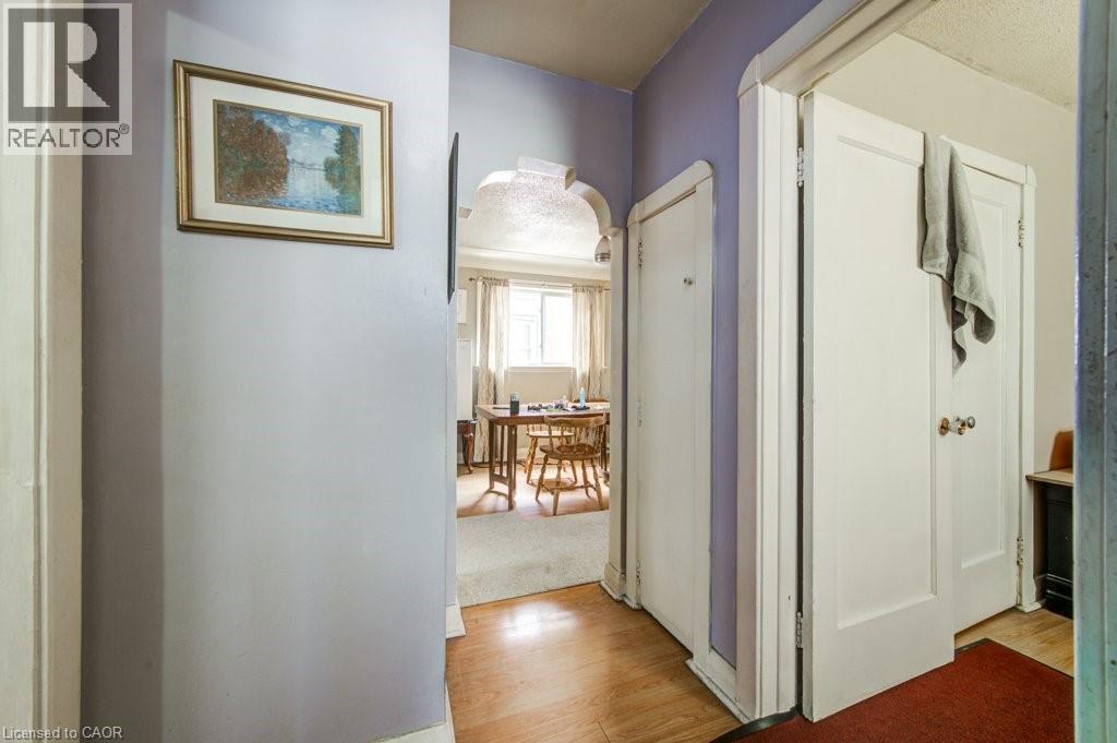 Photo 16 of 38 for 1121 Trafalgar Street