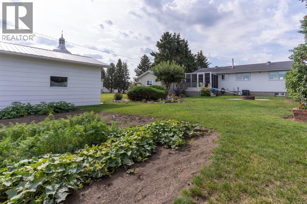 5232 50 Avenue, Holden, Alberta  T0B 2C0 - Photo 38 - A2258897