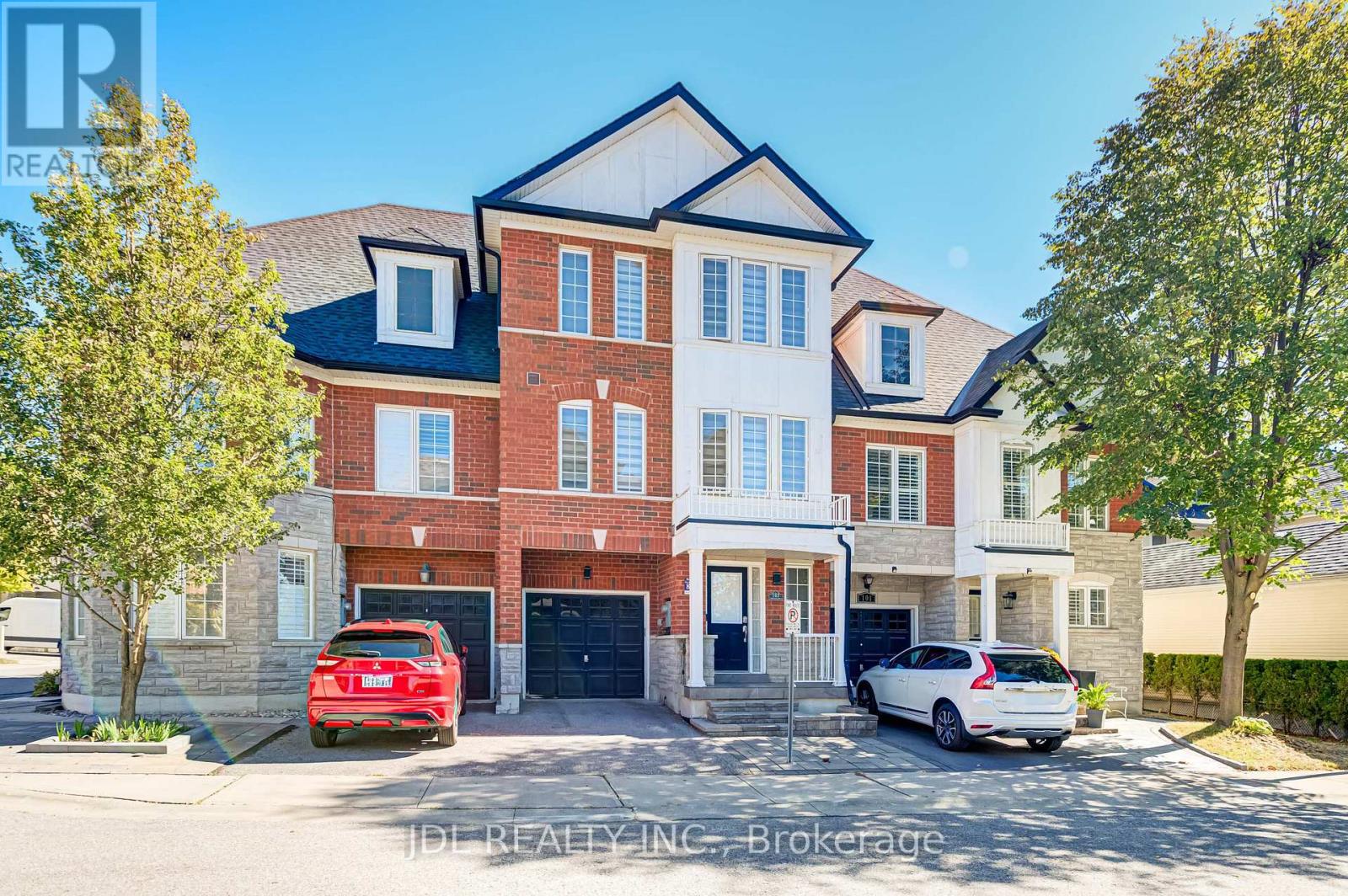 103 Thoroughbred Way, Markham, Ontario  L6C 0B7 - Photo 2 - N12435942
