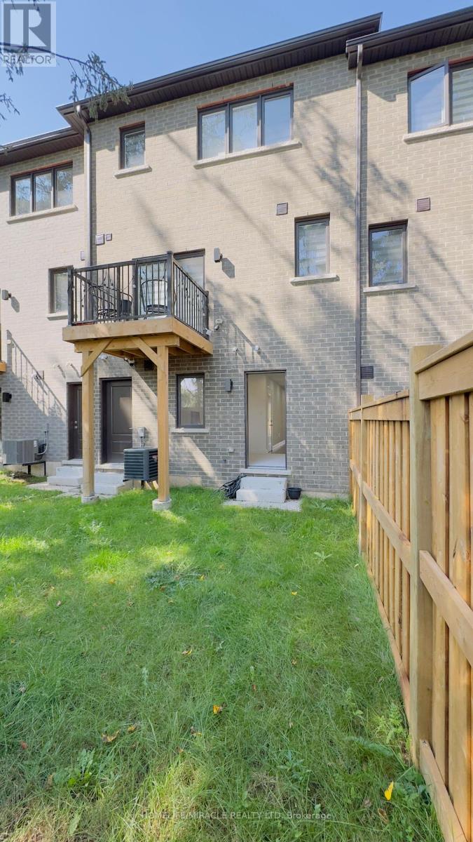9 Briar Court, Halton Hills, Ontario  L7G 0P5 - Photo 28 - W12425734