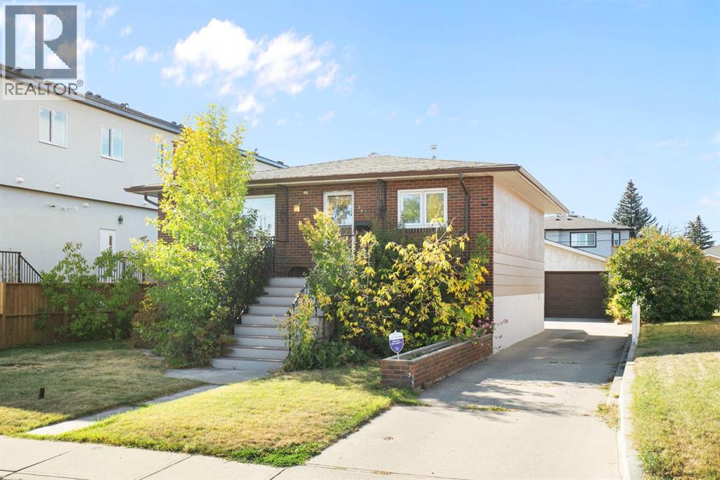 7611 25 Street Se, Calgary, Alberta  T2C 1A4 - Photo 1 - A2260670