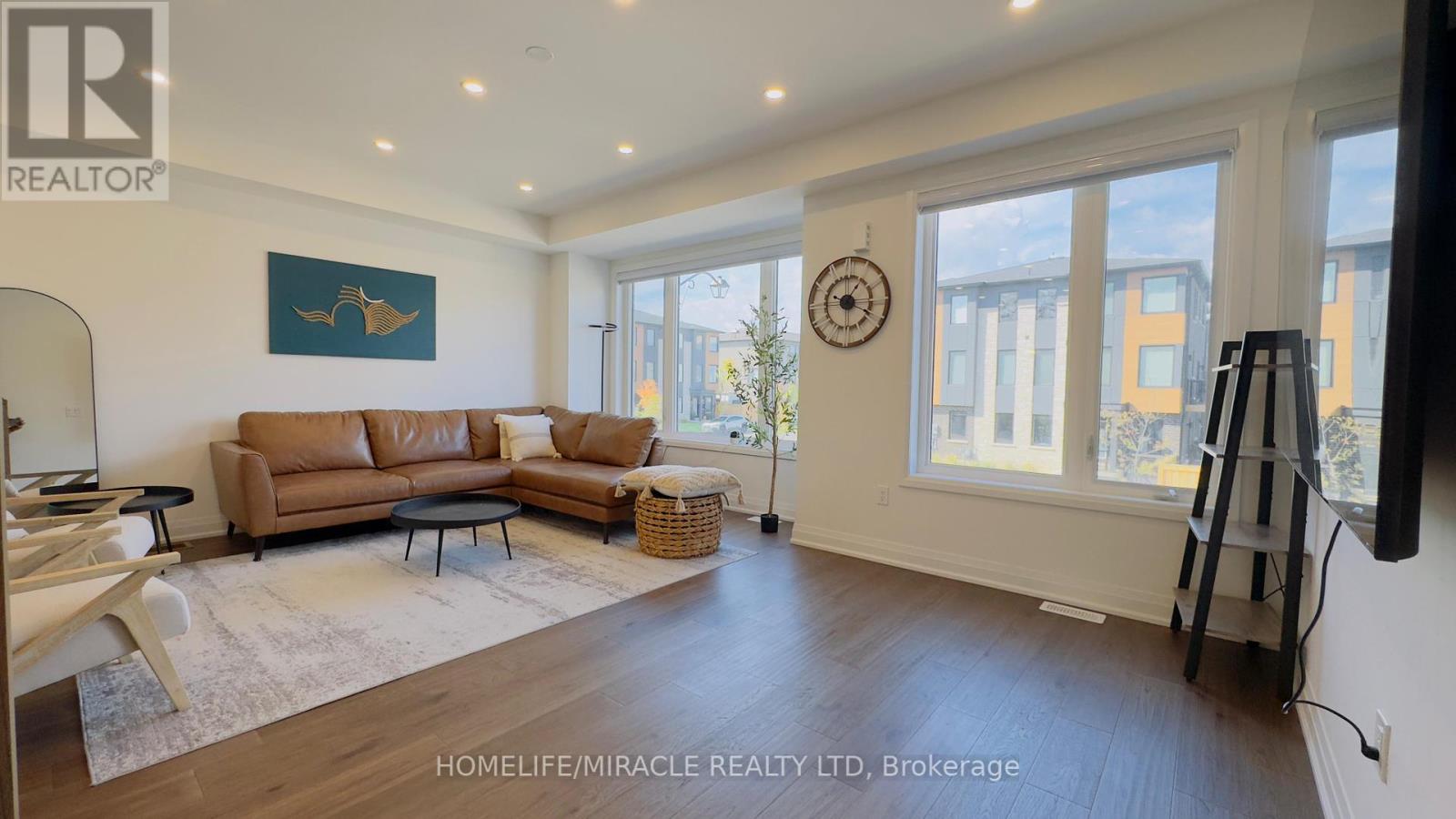 9 Briar Court, Halton Hills, Ontario  L7G 0P5 - Photo 8 - W12425734