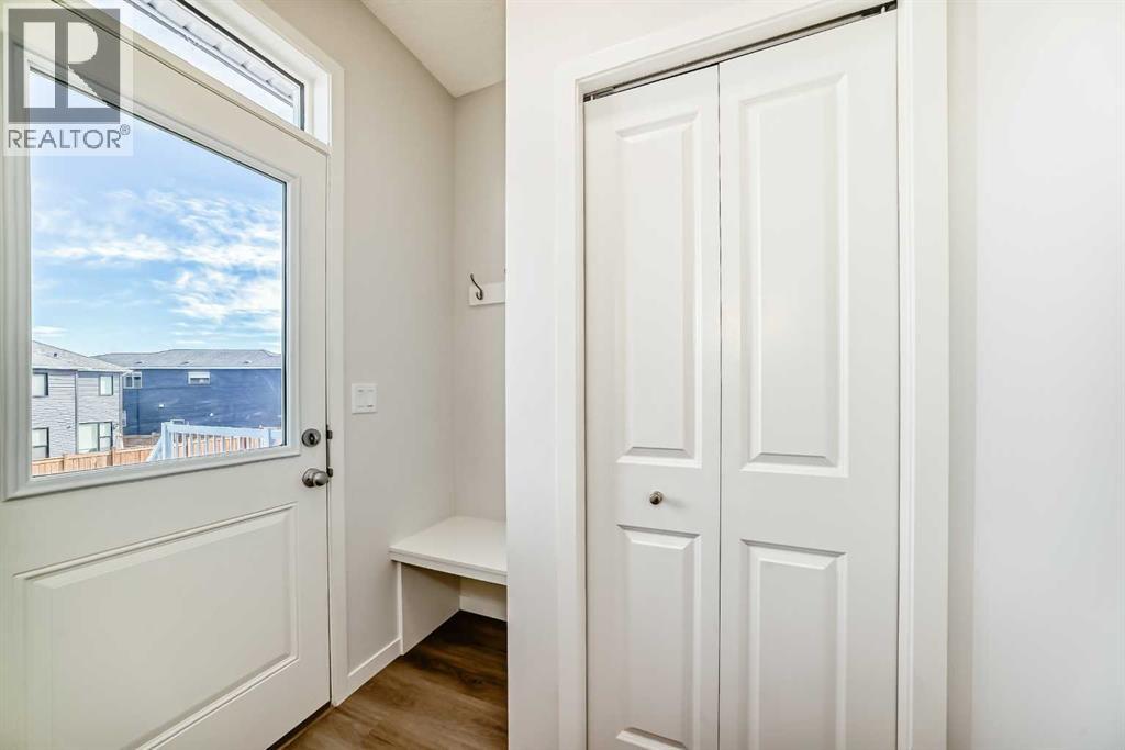36 Edith Gate Nw, Calgary, Alberta  T3R 1Z2 - Photo 10 - A2261503