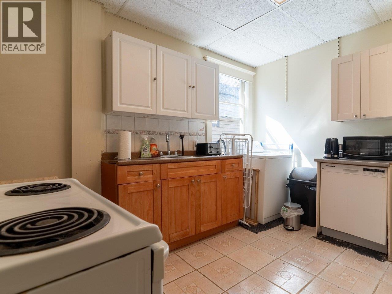 3347 W 8th Avenue, Vancouver, British Columbia  V6R 1Y3 - Photo 15 - R3042241