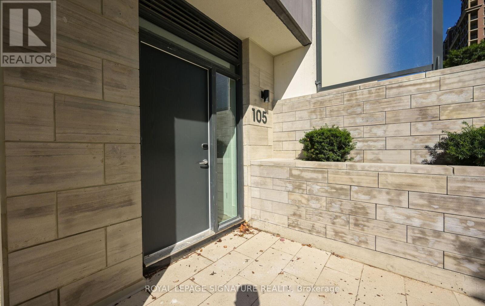 105 - 10 In On The Park Drive, Toronto, Ontario  M3C 0P9 - Photo 6 - C12441489