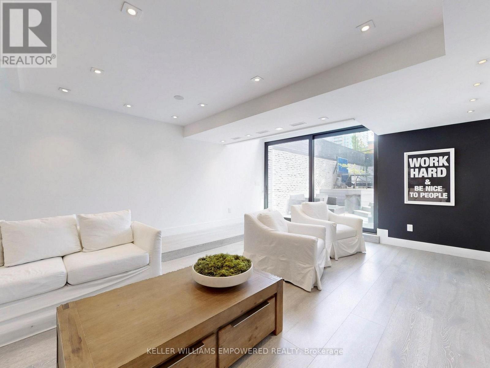 41 Berryman Street, Toronto, Ontario  M5R 1M7 - Photo 15 - C12441494