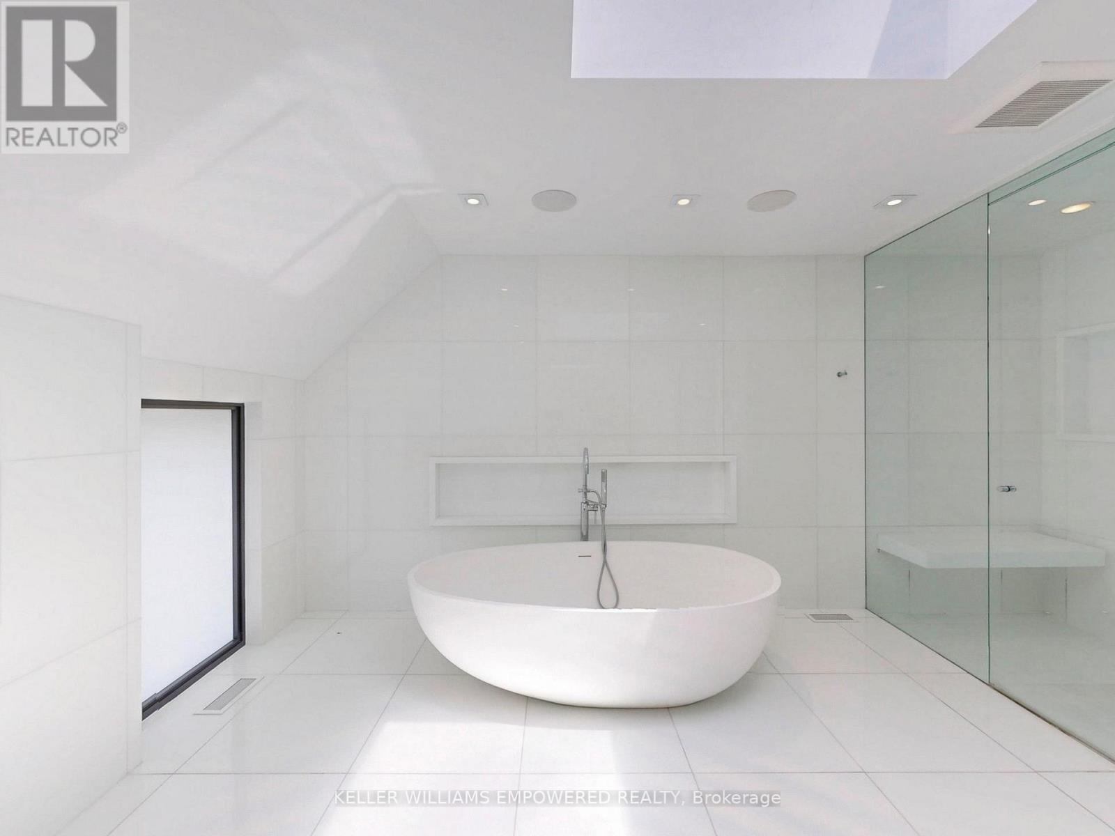 41 Berryman Street, Toronto, Ontario  M5R 1M7 - Photo 28 - C12441494