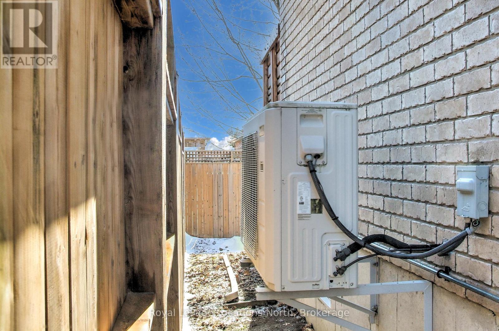 15 Patchell Court, Springwater (Elmvale), Ontario  L0M 1P0 - Photo 42 - S12441478