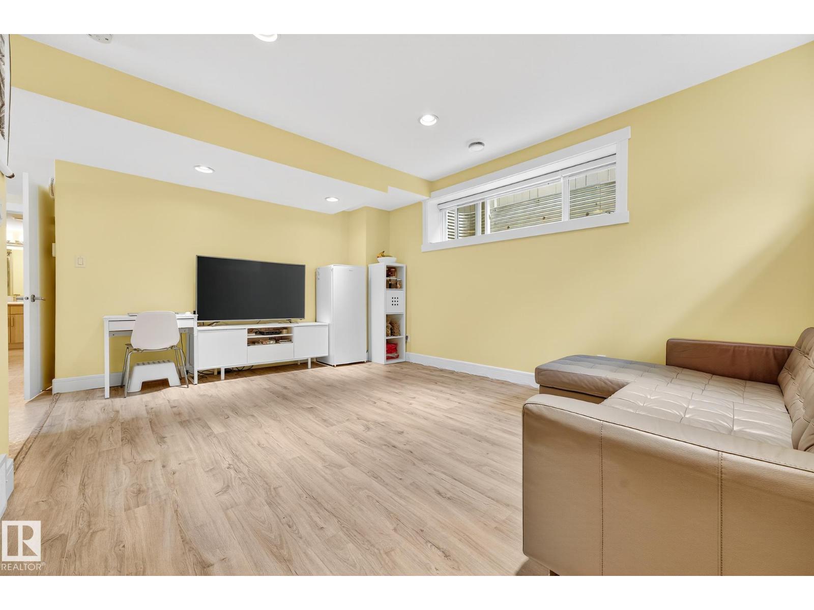 5203 Admiral Walter Hose St Nw, Edmonton, Alberta  T5E 6T5 - Photo 58 - E4460531