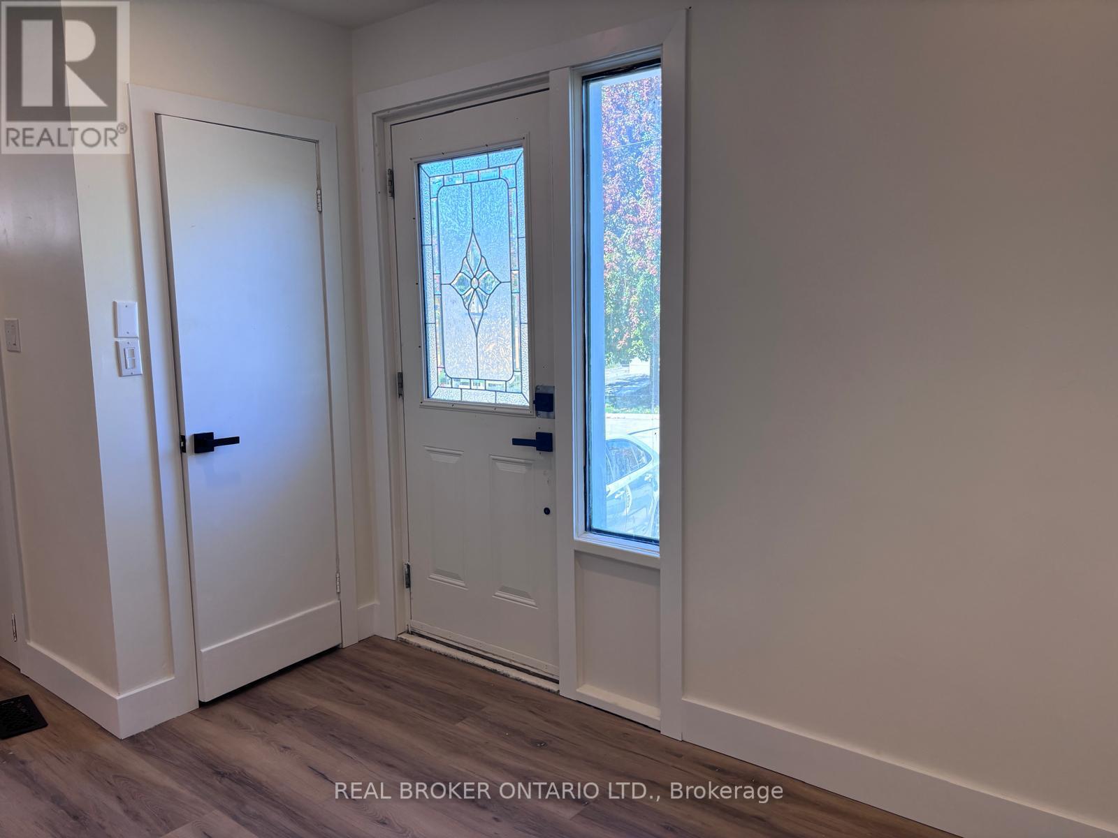 Main - 767 Gaspe Avenue, Oshawa, Ontario  L1J 1C8 - Photo 3 - E12441488