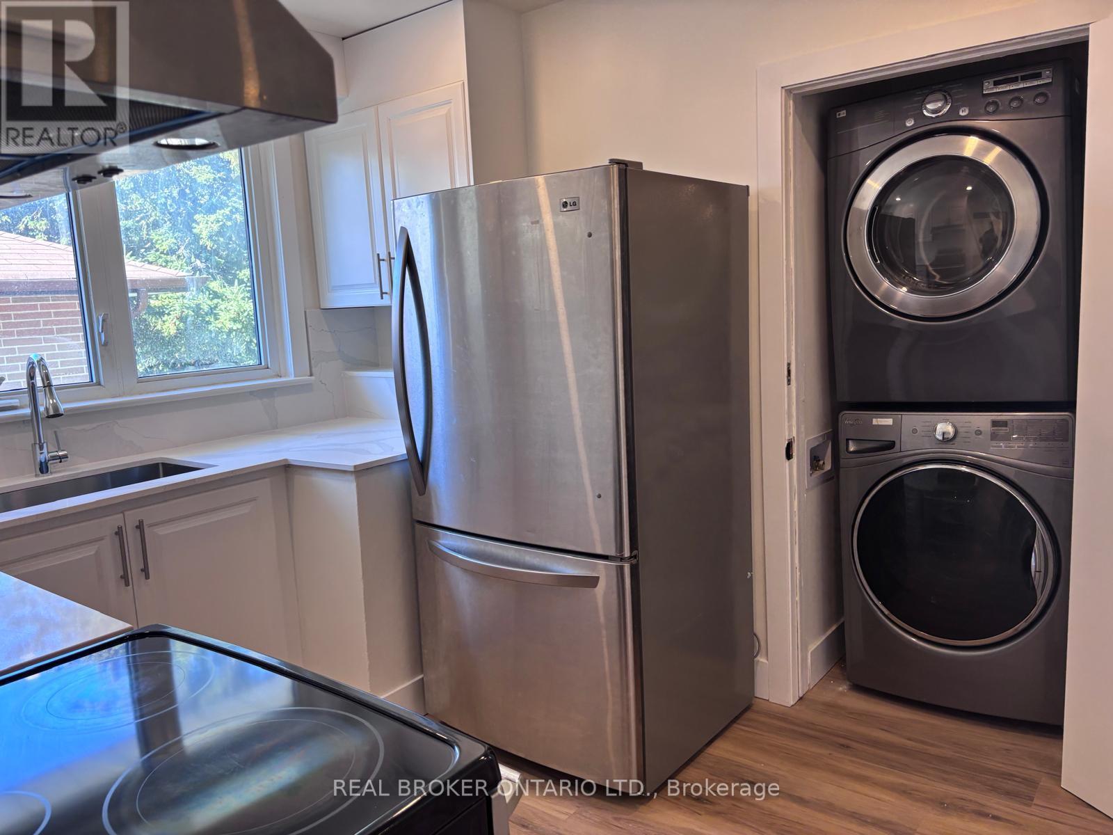 Main - 767 Gaspe Avenue, Oshawa, Ontario  L1J 1C8 - Photo 7 - E12441488