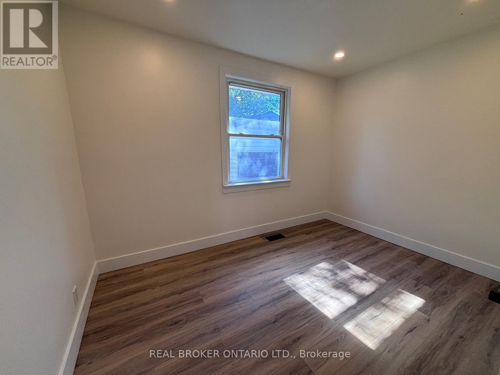 Main - 767 Gaspe Avenue, Oshawa, Ontario  L1J 1C8 - Photo 8 - E12441488