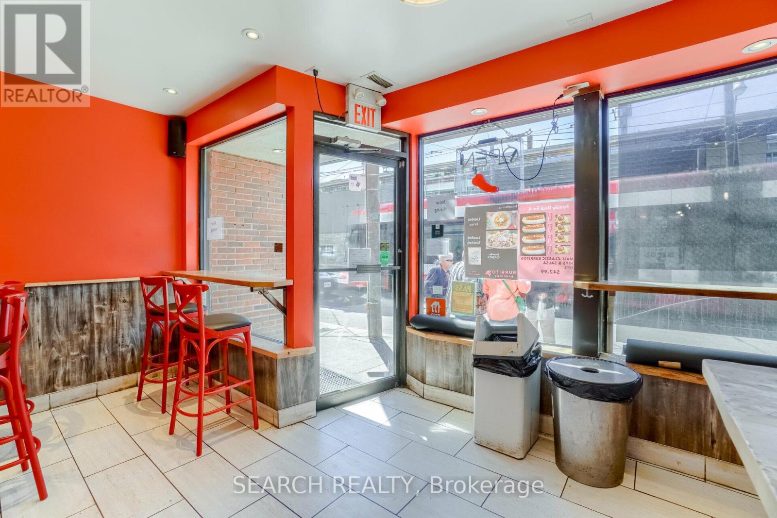 1614 Queen Street E, Toronto (Woodbine Corridor), Ontario  M4L 1G3 - Photo 11 - E12441520