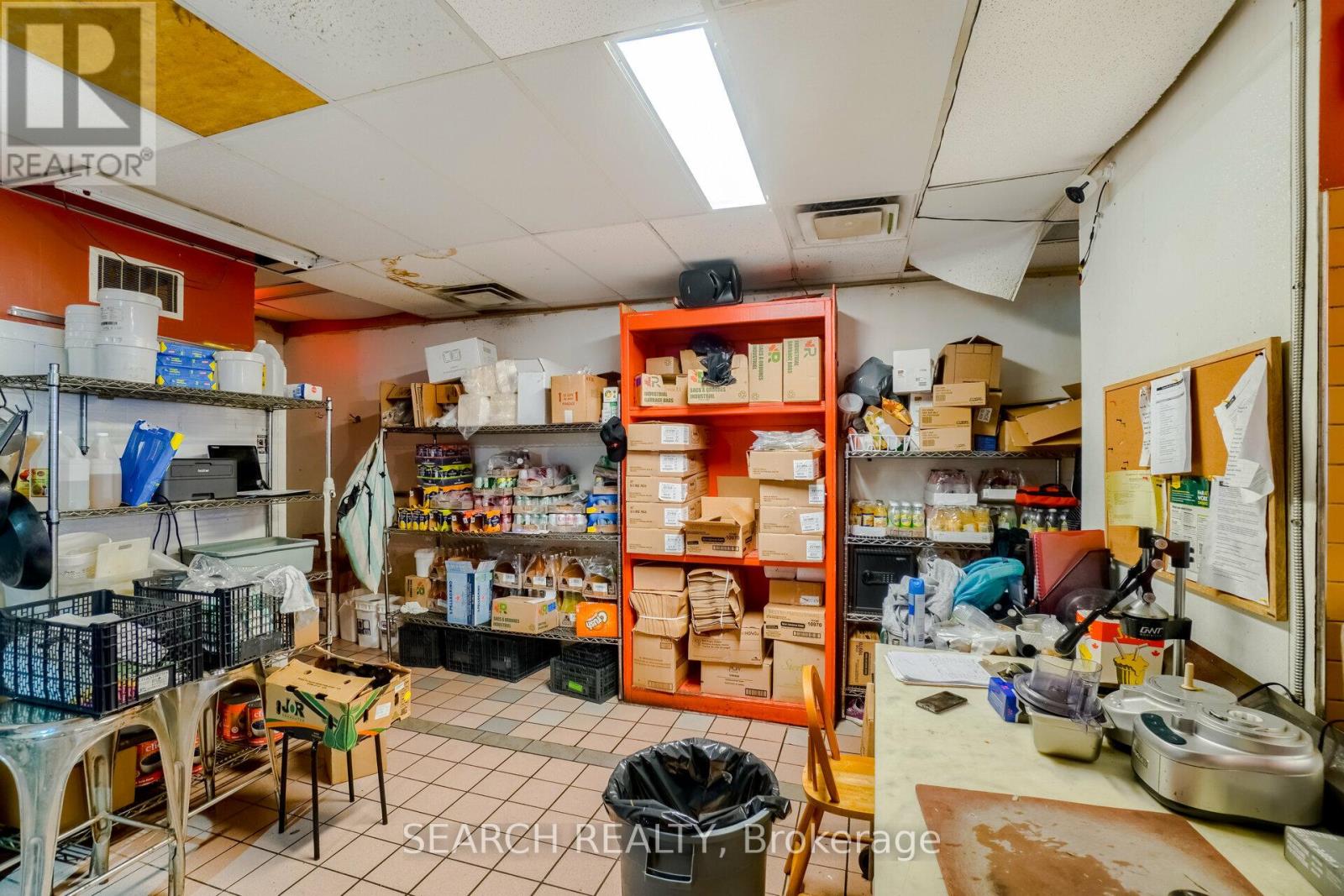 1614 Queen Street E, Toronto (Woodbine Corridor), Ontario  M4L 1G3 - Photo 14 - E12441520