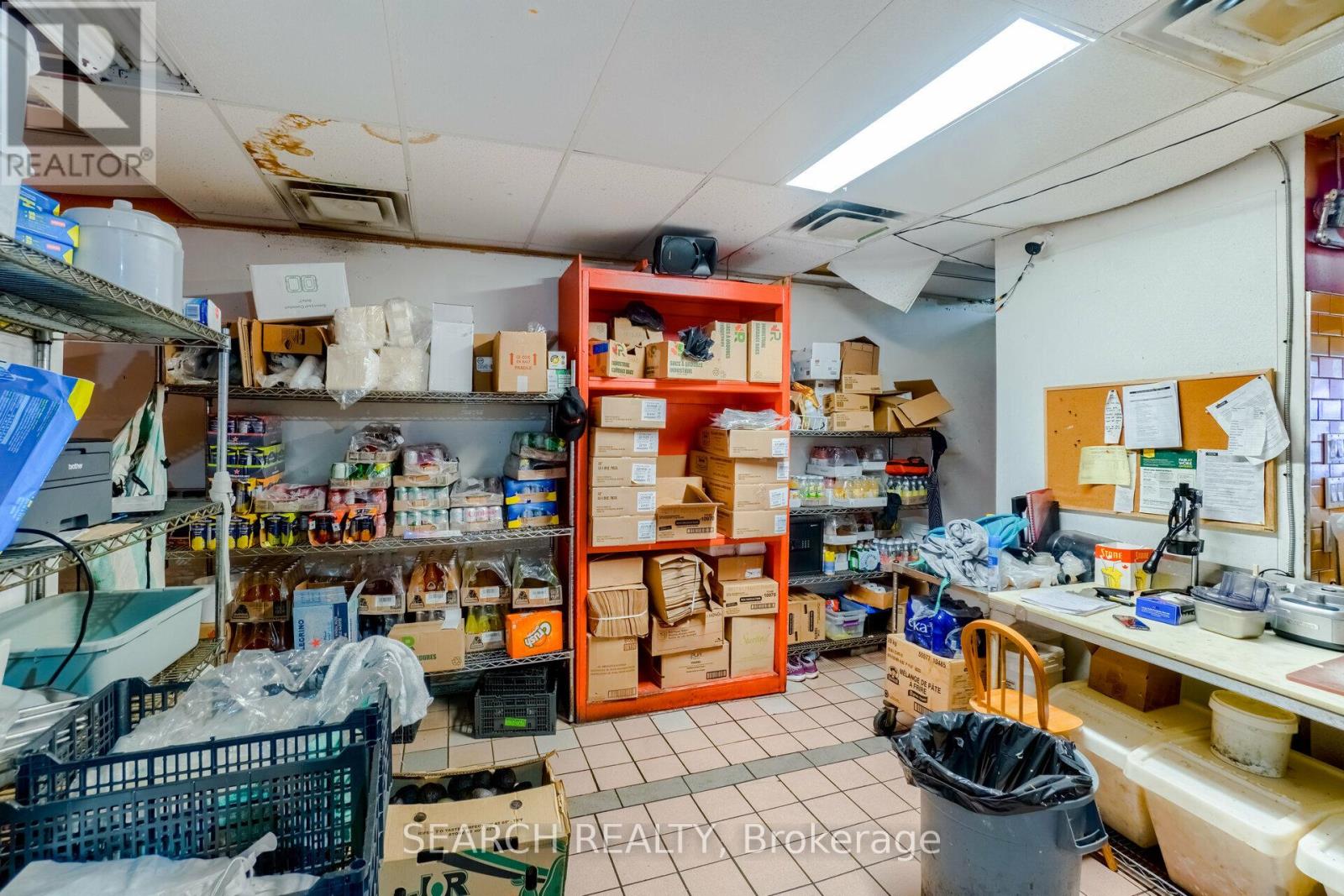 1614 Queen Street E, Toronto (Woodbine Corridor), Ontario  M4L 1G3 - Photo 15 - E12441520