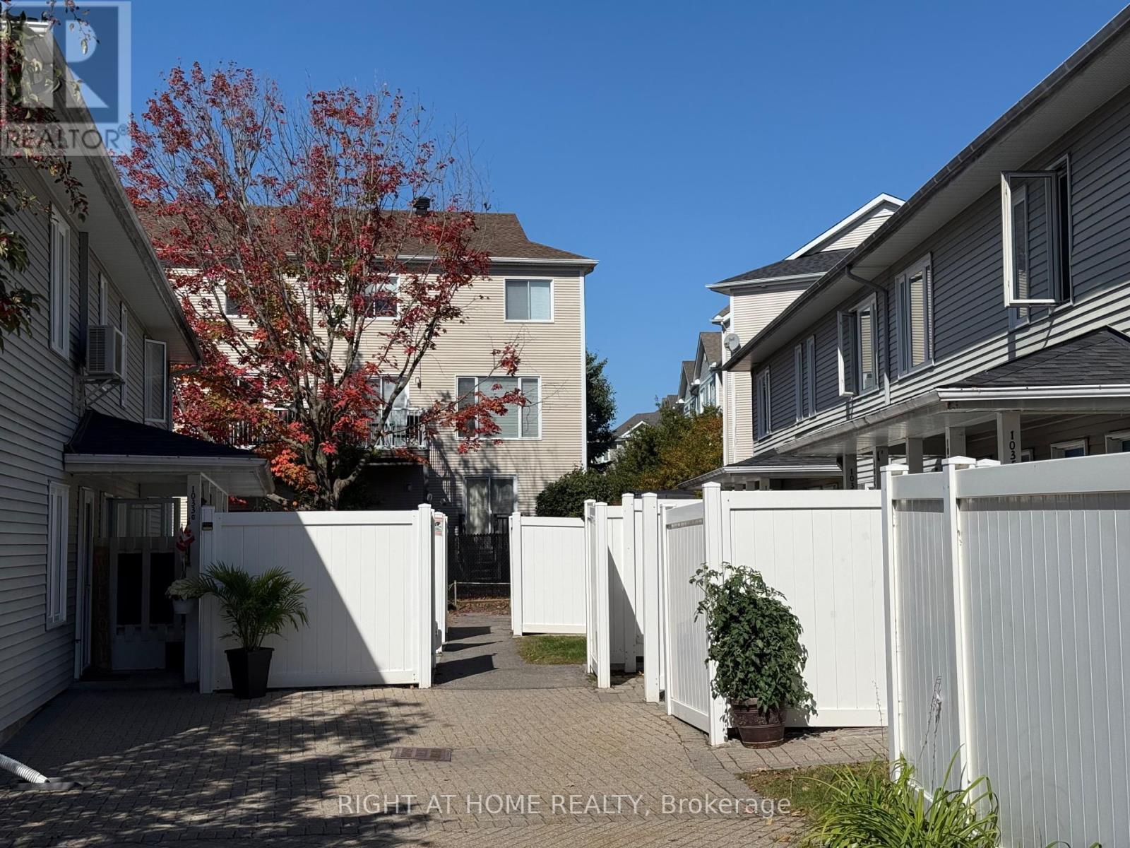 E - 1033 Cummings Avenue, Ottawa, Ontario  K1J 9K6 - Photo 15 - X12438912