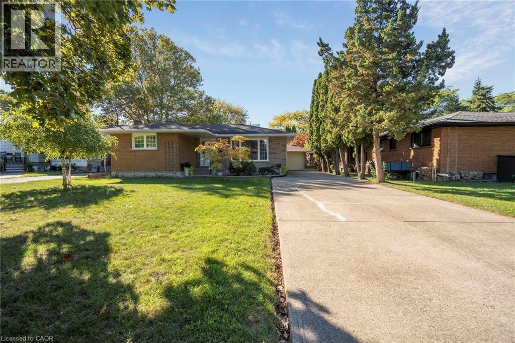 8 BERMUDA Drive, St. Catharines, Ontario
