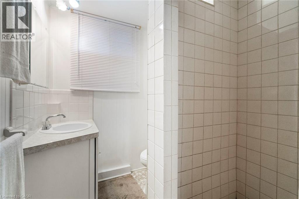8 Bermuda Drive, St. Catharines, Ontario  L2M 4E6 - Photo 23 - 40775324