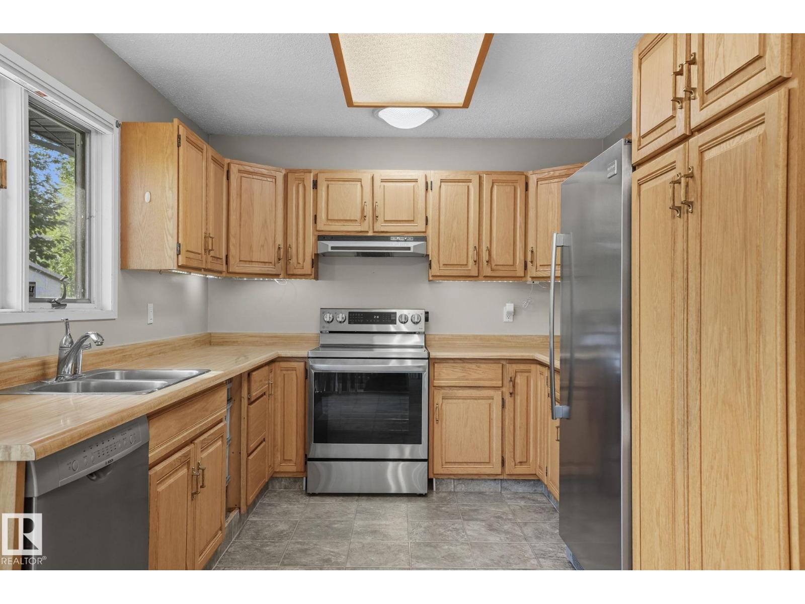 7 Pembina Pl, St. Albert, Alberta  T8N 4P7 - Photo 9 - E4459945