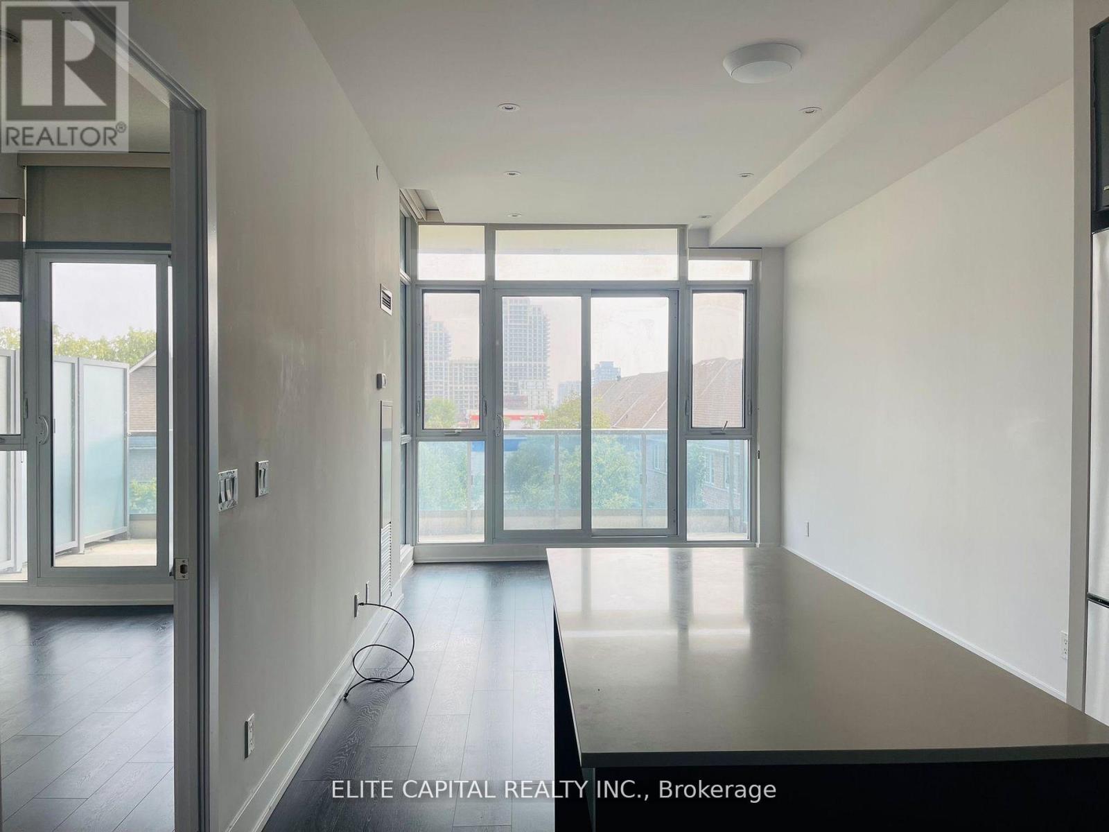346 - 9471 Yonge Street, Richmond Hill, Ontario  L4C 0Z5 - Photo 4 - N12441498