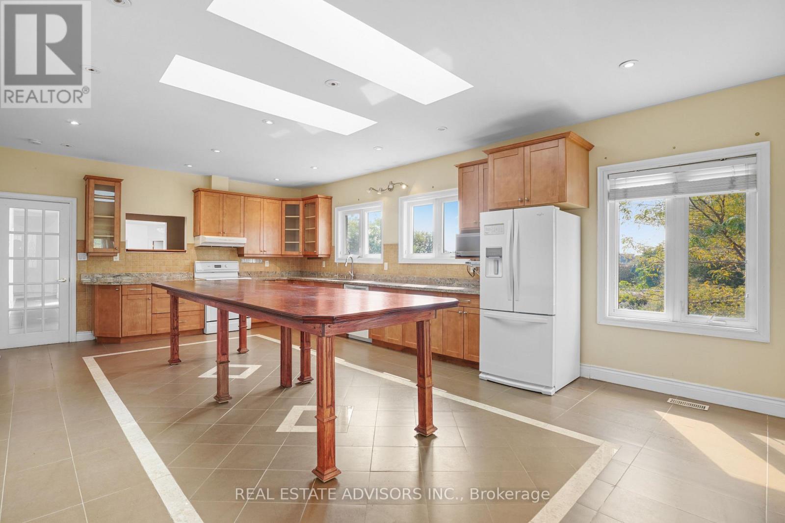 20 Bells Lake Road, King, Ontario  L0G 1T0 - Photo 8 - N12441510