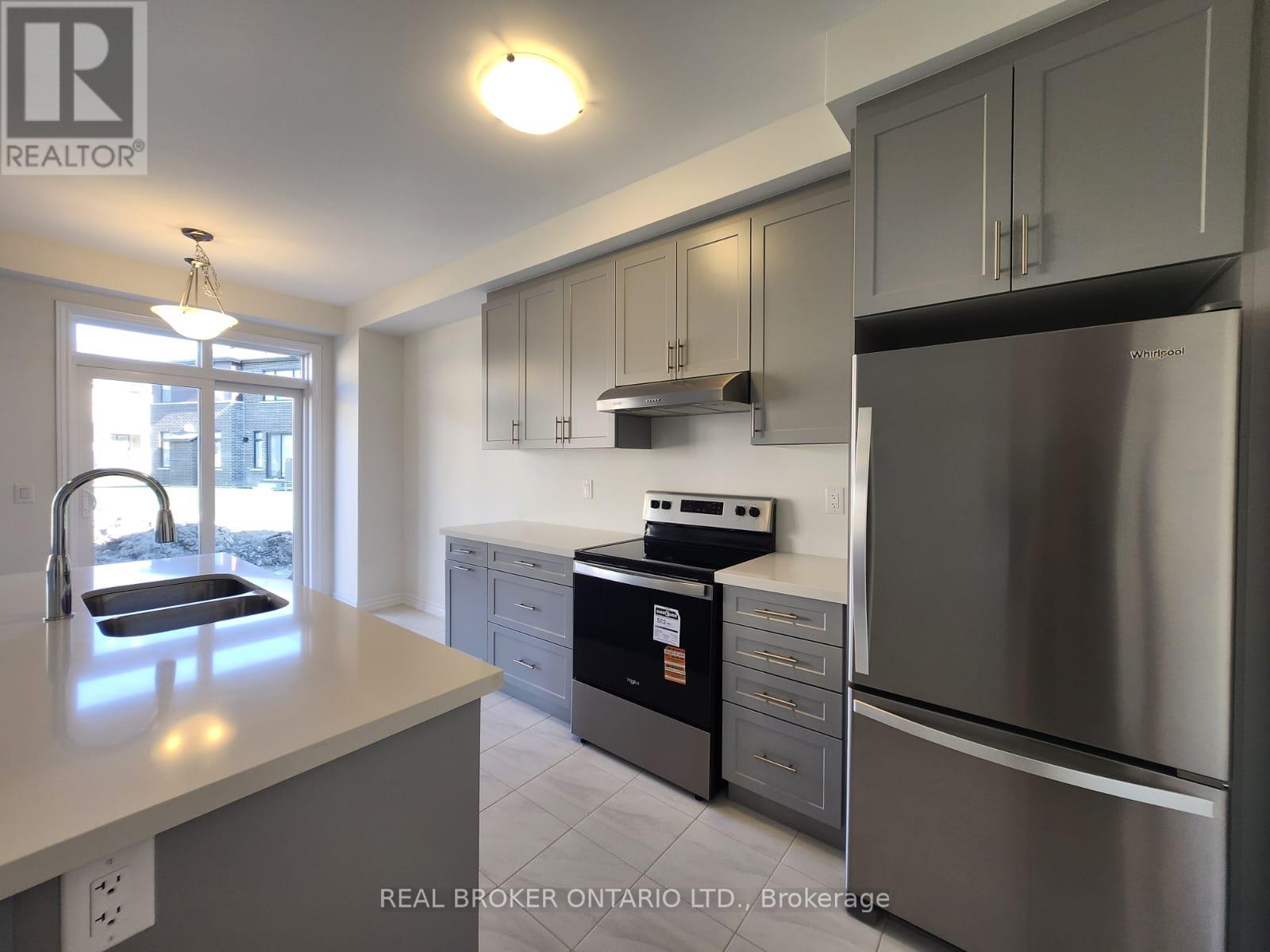 17 Freeman Williams Street, Markham, Ontario  L6C 3M7 - Photo 3 - N12441523