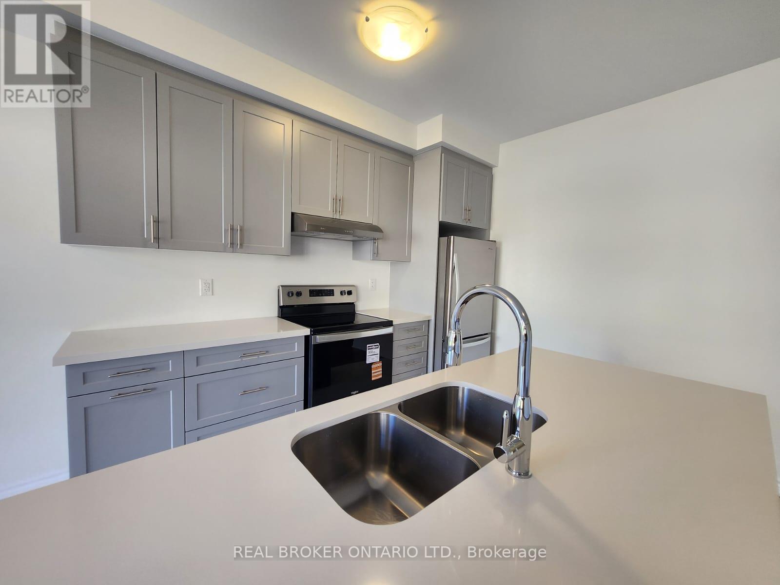 17 Freeman Williams Street, Markham, Ontario  L6C 3M7 - Photo 5 - N12441523