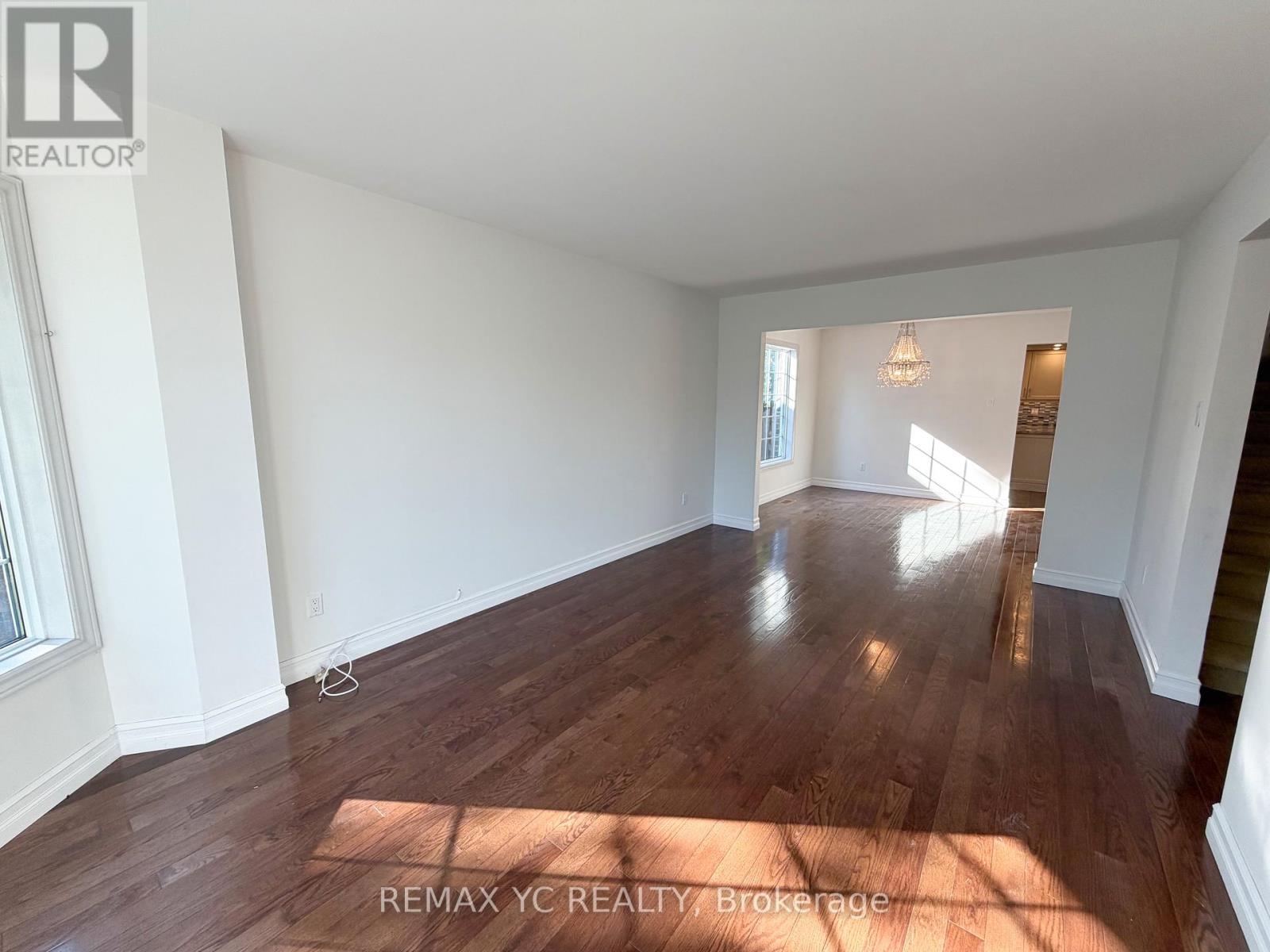 67 Fern Valley Crescent, Richmond Hill, Ontario  L4E 2J5 - Photo 3 - N12413752
