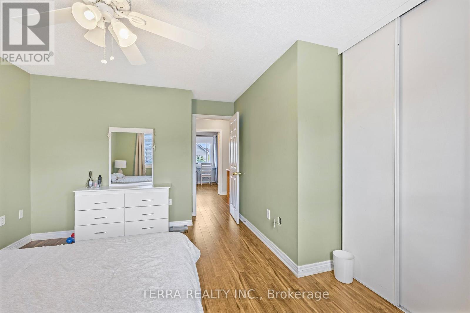114 Thrushwood Drive, Barrie, Ontario  L4N 0Z1 - Photo 19 - S12441497