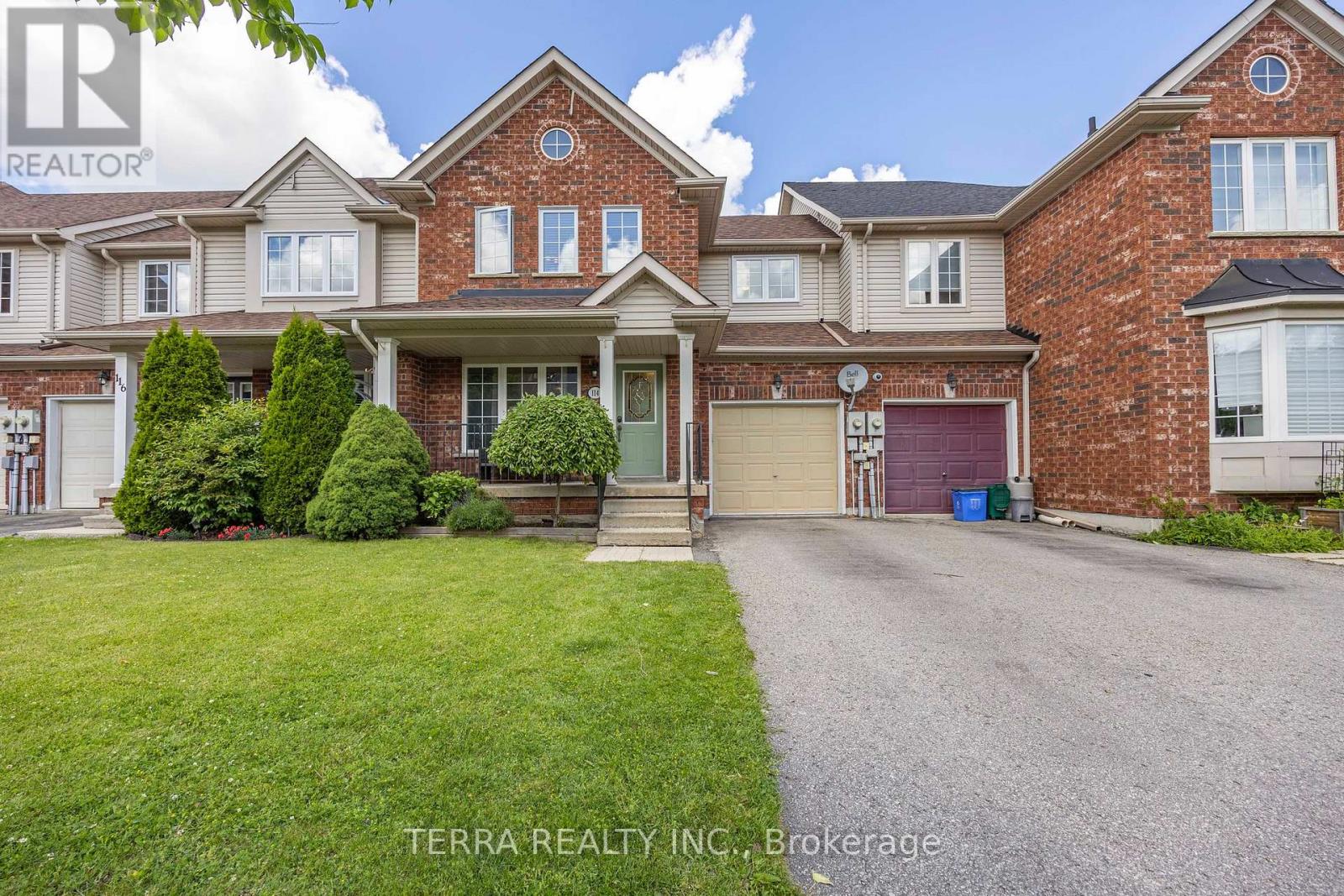 114 Thrushwood Drive, Barrie, Ontario  L4N 0Z1 - Photo 2 - S12441497