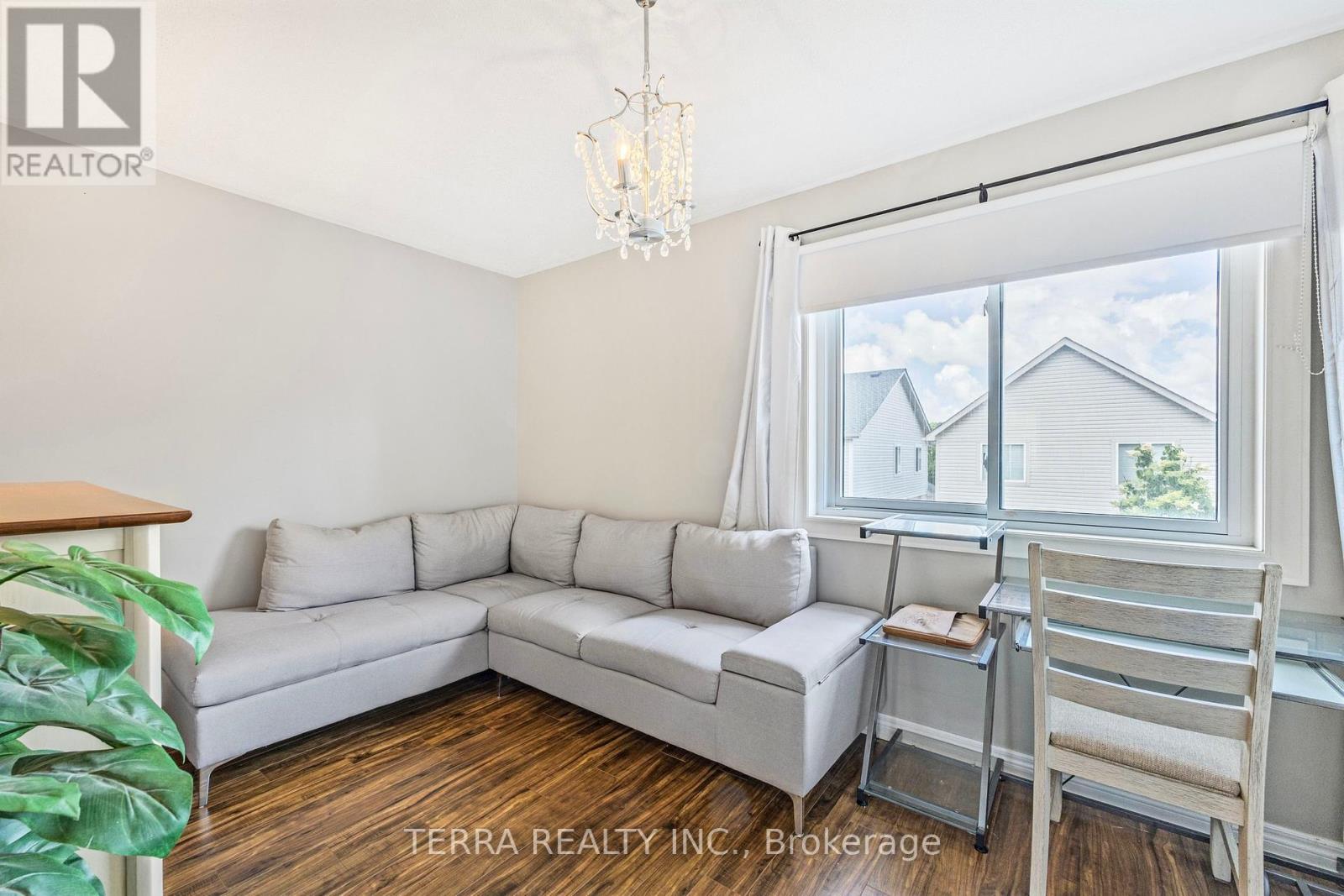 114 Thrushwood Drive, Barrie, Ontario  L4N 0Z1 - Photo 21 - S12441497