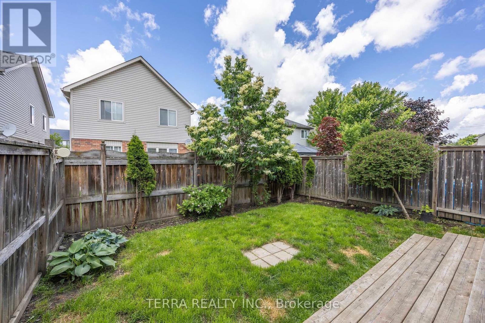 114 Thrushwood Drive, Barrie, Ontario  L4N 0Z1 - Photo 27 - S12441497